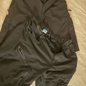 Black Cargo Pants with Zipper Pockets